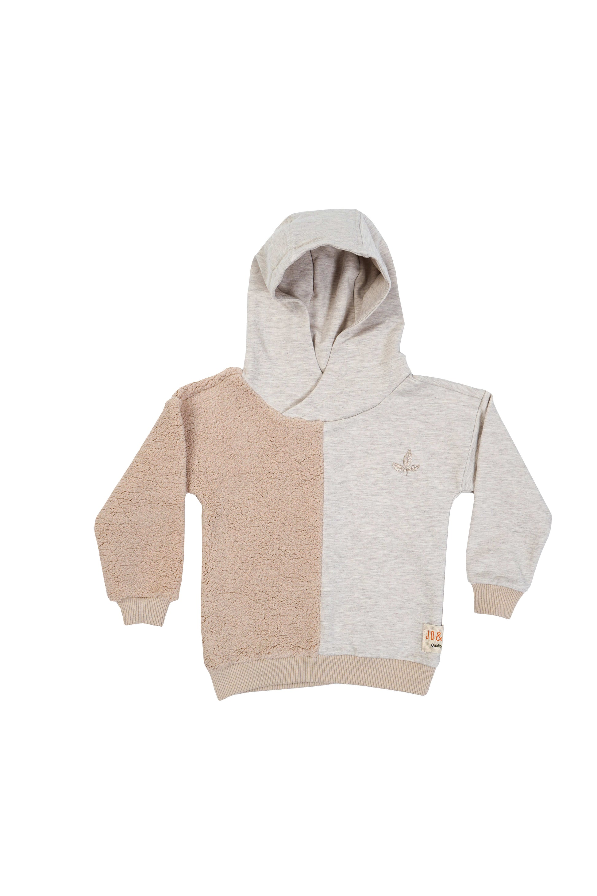 Organik pamuk teddy sweatshirt, yumuşak dokusu ve modern tasarımıyla şıklığı ve konforu bir arada sunar.